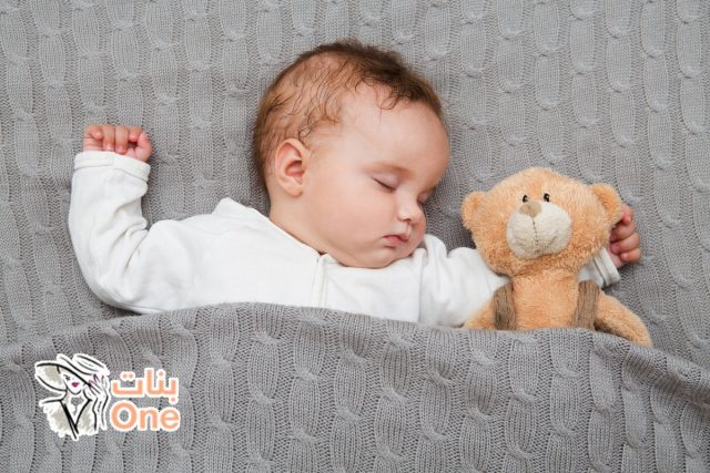 كيف يمكنك تعويد طفلك على النوم دون هز؟  