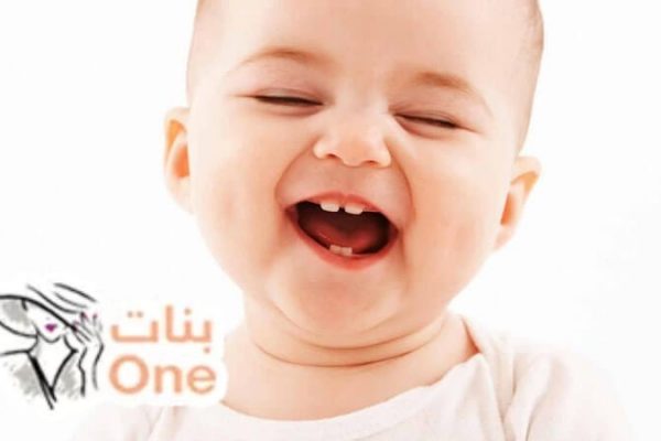 بداية ظهور أسنان الطفل وأعراض التسنين  