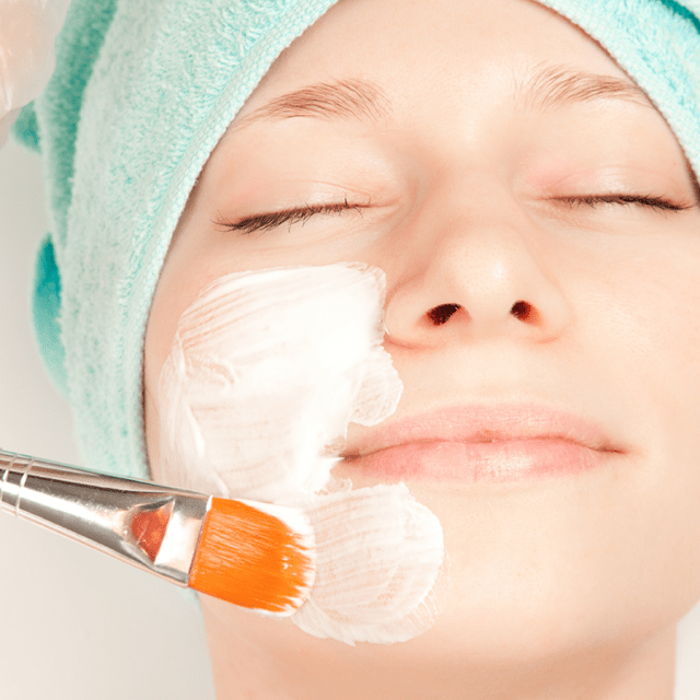 أفضل علاج تقشير الوجه آمن وفعال  