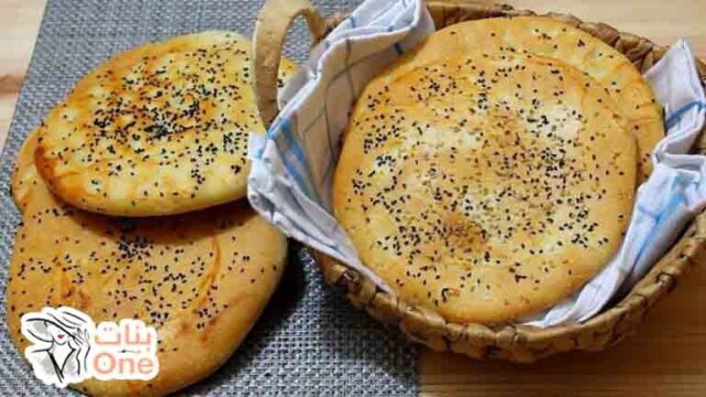 طريقة عمل الخبز الحجازي  