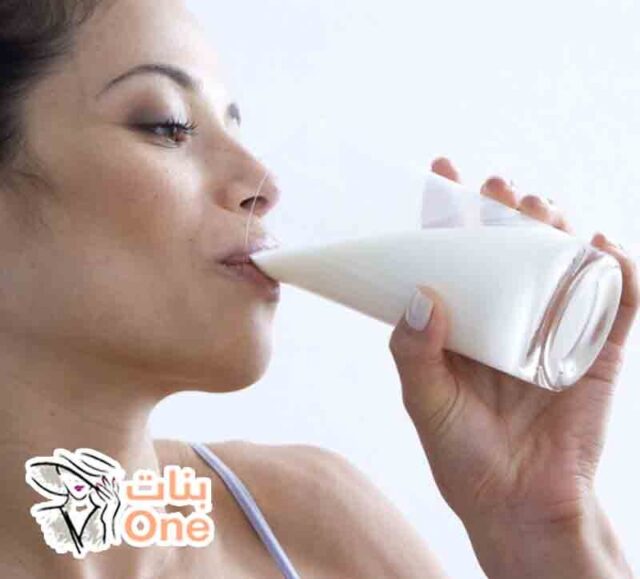فوائد الحليب للبشرة قبل النوم  